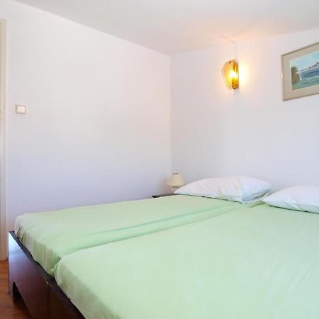 Apartments Puntizela 727 Пула Екстериор снимка