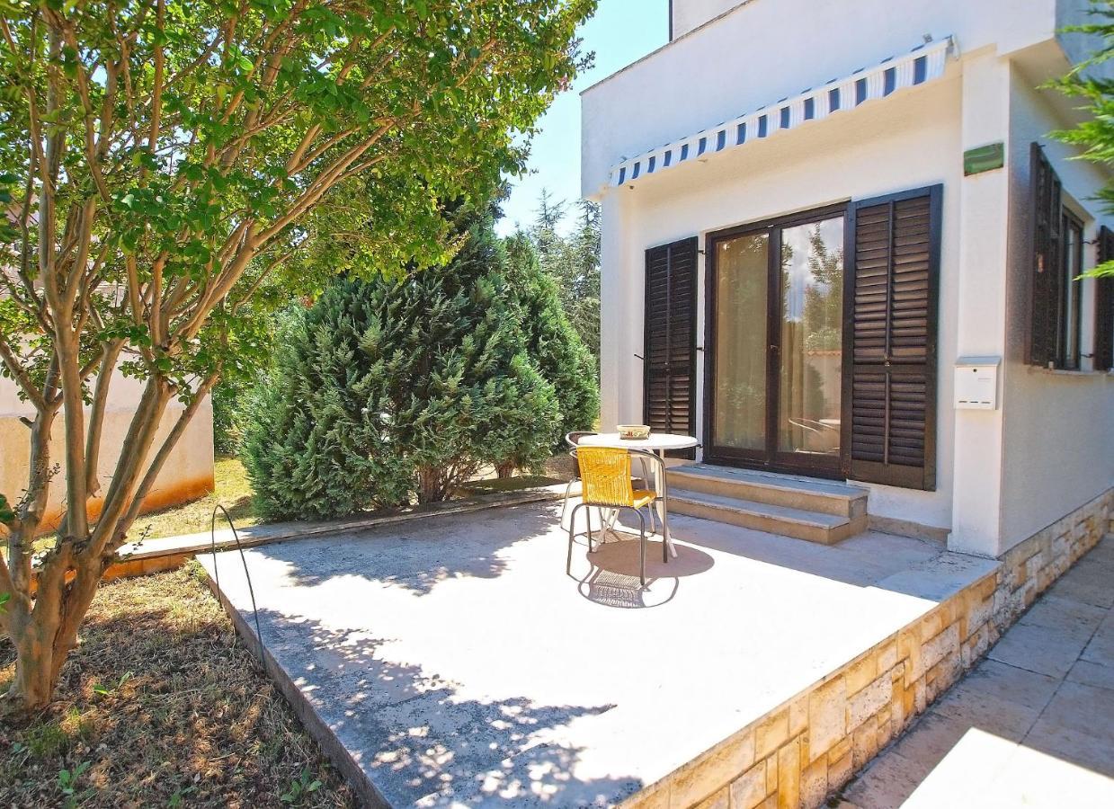 Apartments Puntizela 727 Пула Екстериор снимка