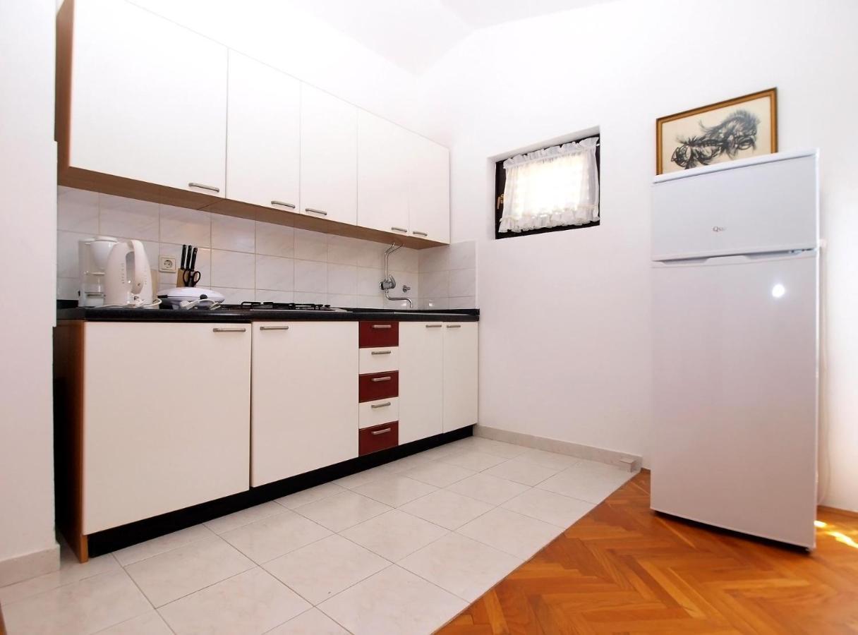 Apartments Puntizela 727 Пула Екстериор снимка