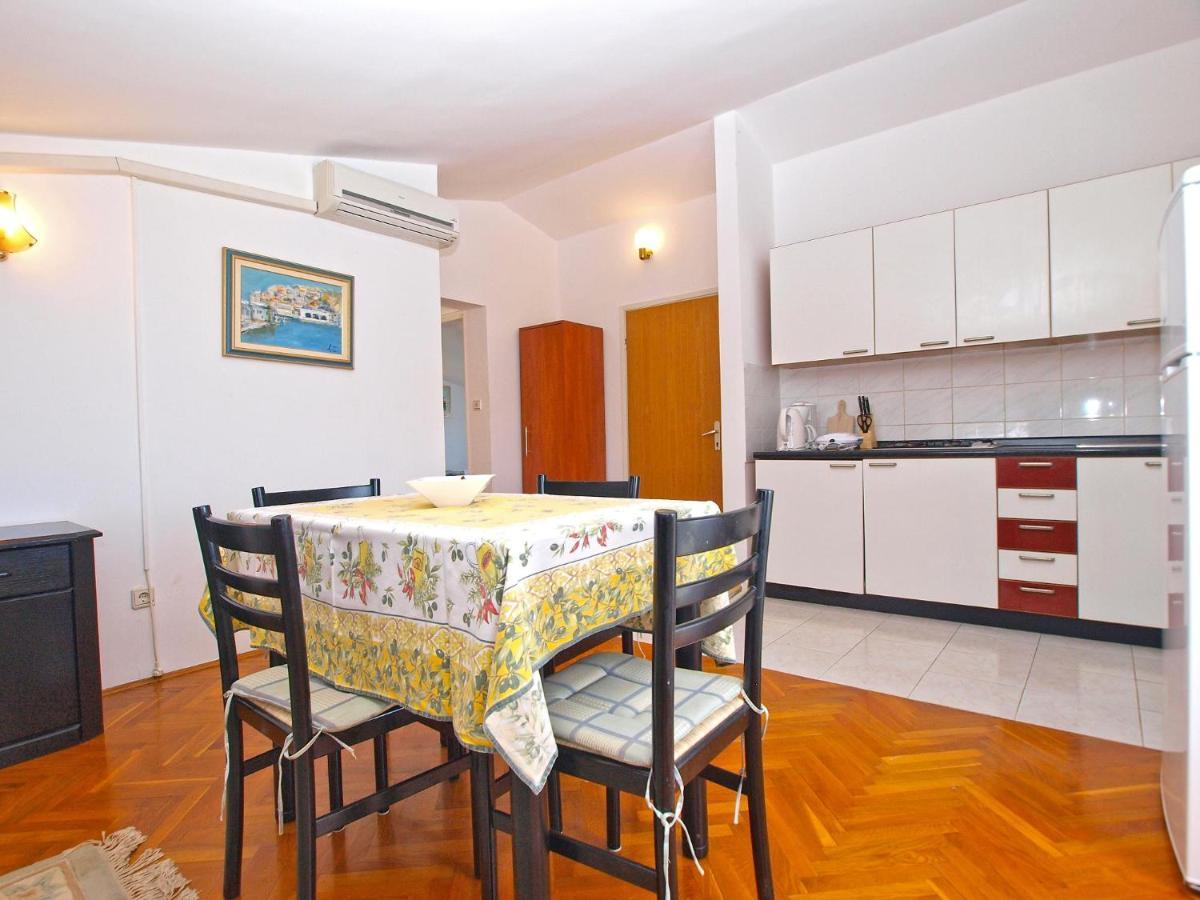 Apartments Puntizela 727 Пула Екстериор снимка