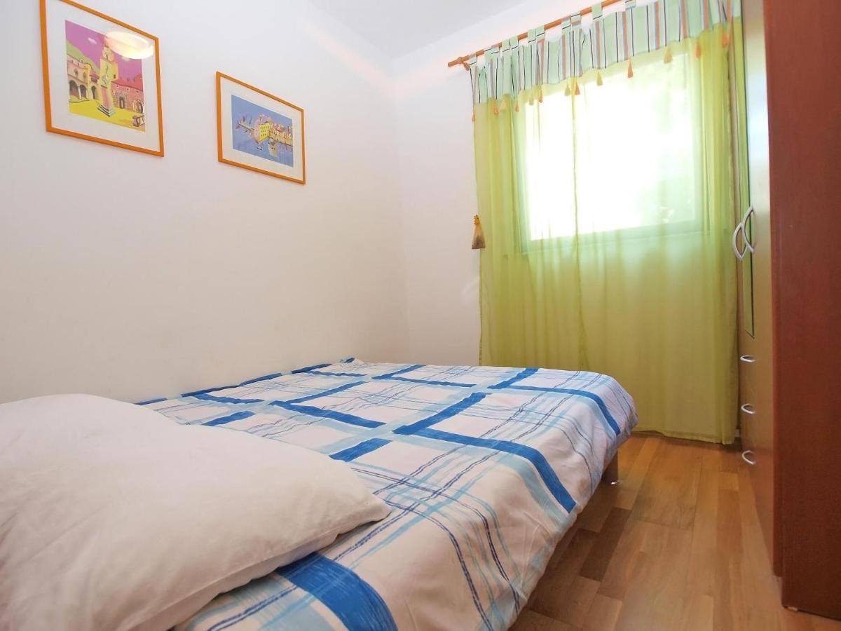 Apartments Puntizela 727 Пула Екстериор снимка