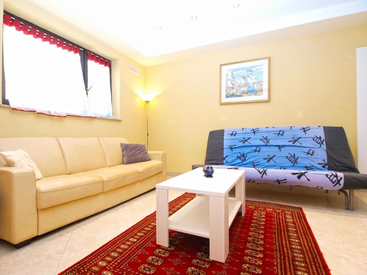 Apartments Puntizela 727 Пула Екстериор снимка