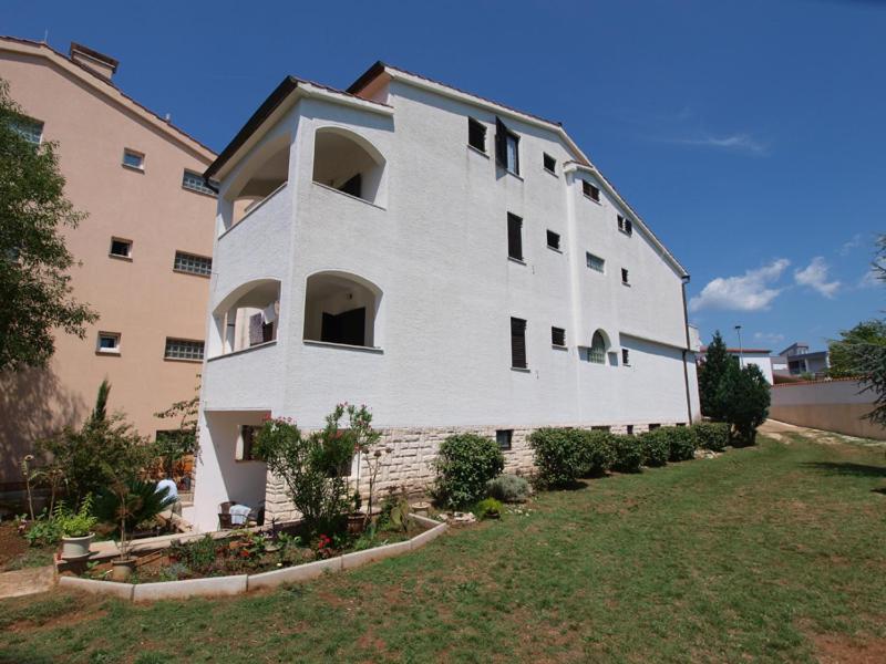 Apartments Puntizela 727 Пула Екстериор снимка