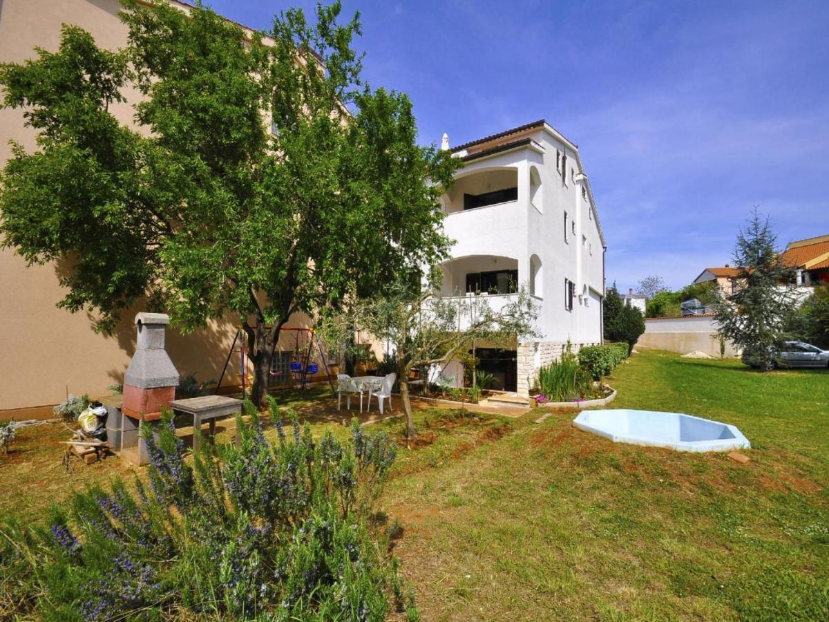 Apartments Puntizela 727 Пула Екстериор снимка